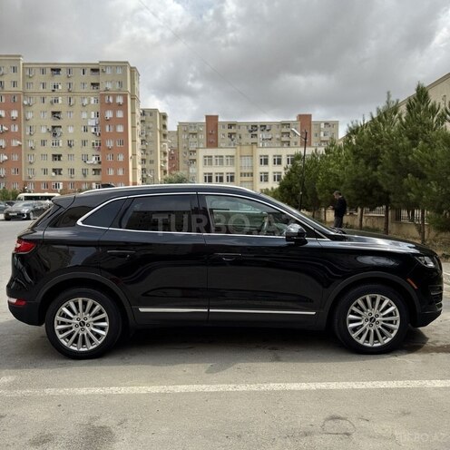 Lincoln MKC-4