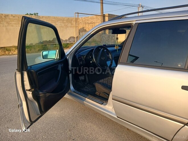Mercedes C 200-6
