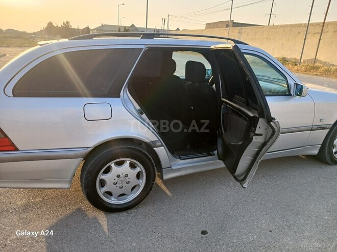 Mercedes C 200-12