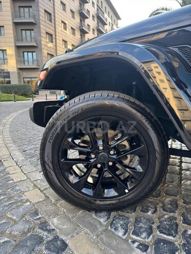 Jeep Wrangler-12