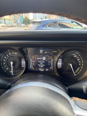 Jeep Wrangler-10