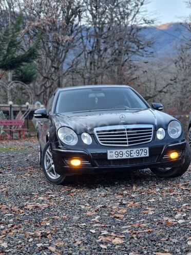 Mercedes E 220-2