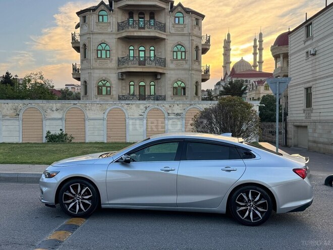Chevrolet Malibu-8