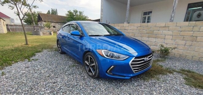 Hyundai Elantra-8