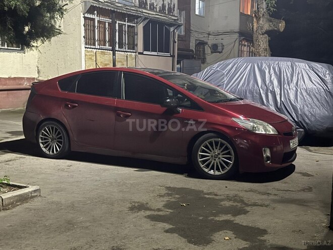 Toyota Prius-4