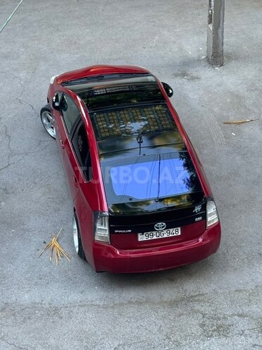 Toyota Prius-2
