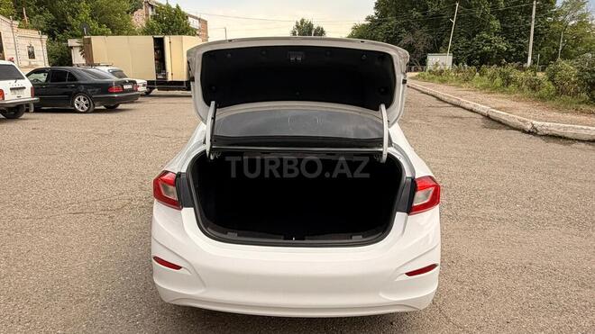 Chevrolet Cruze-15