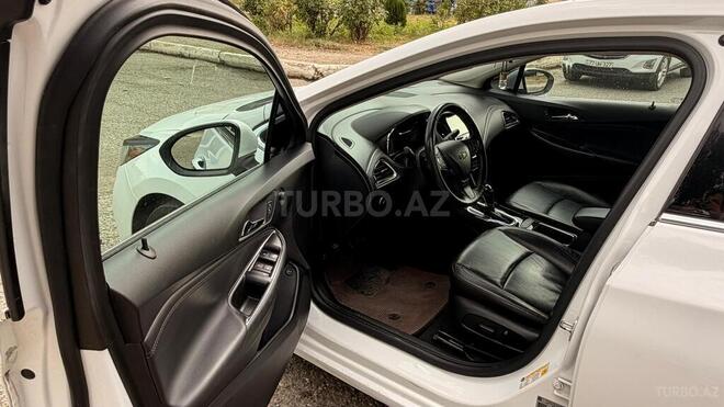 Chevrolet Cruze-11