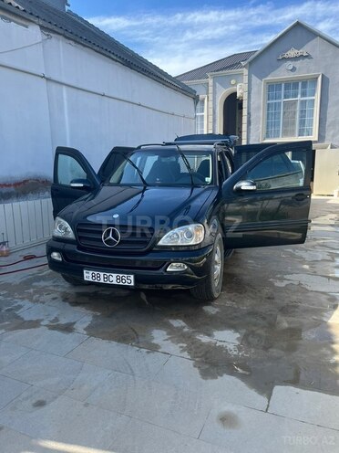 Mercedes ML 320-2