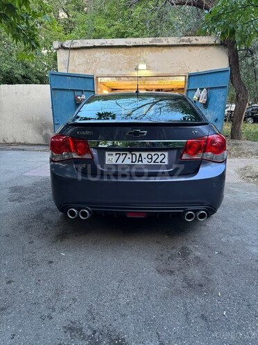Chevrolet Cruze-2