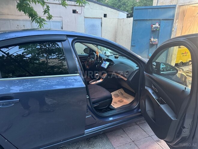 Chevrolet Cruze-4