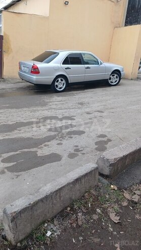 Mercedes C 180-5