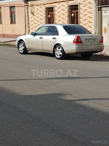 Mercedes C 180-2