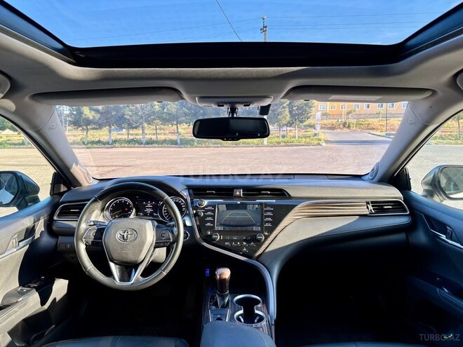 Toyota Camry-11