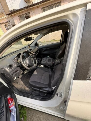 Mitsubishi Mirage-8