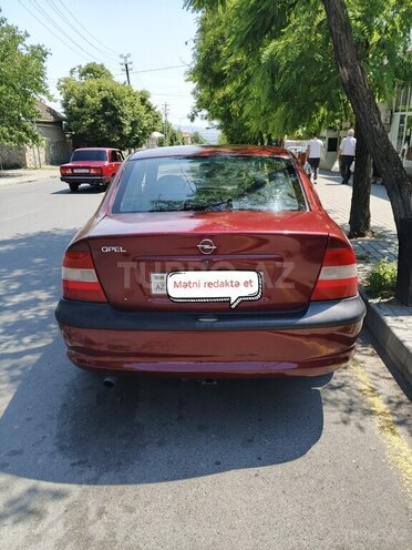 Opel Vectra-3