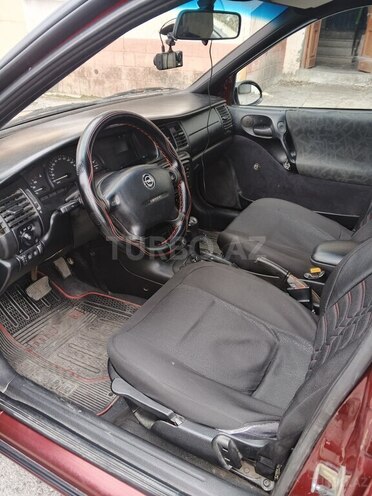 Opel Vectra-6