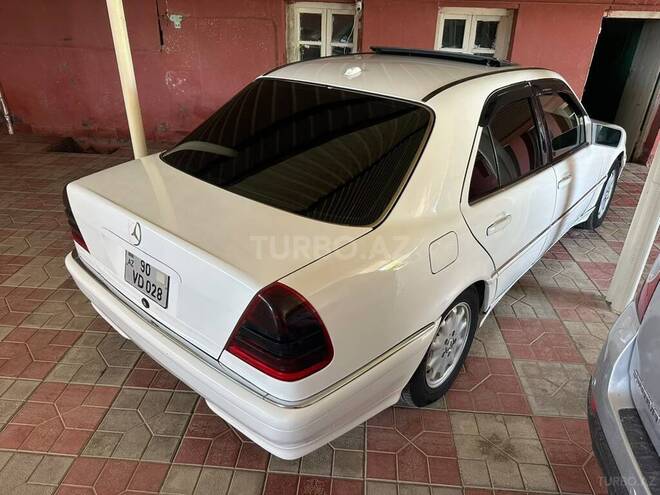 Mercedes C 230-3
