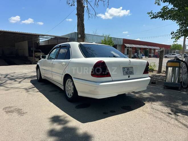 Mercedes C 230-18