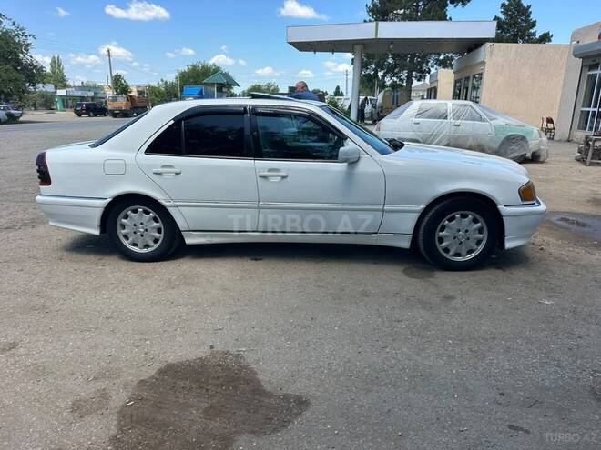 Mercedes C 230-9