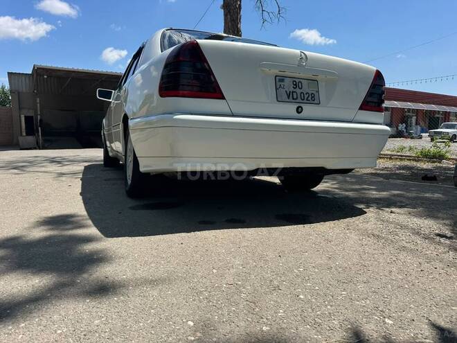 Mercedes C 230-12