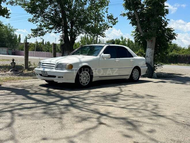 Mercedes C 230-17