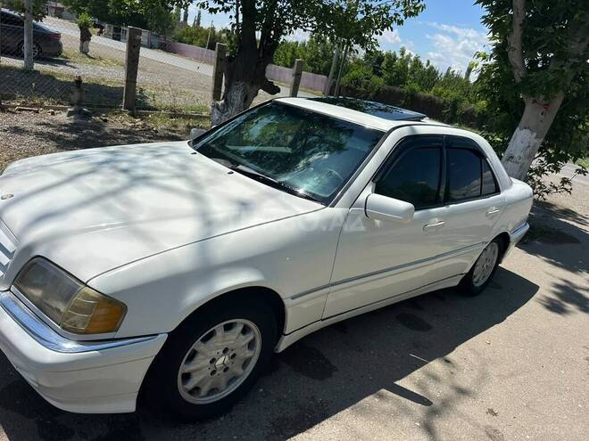 Mercedes C 230-16