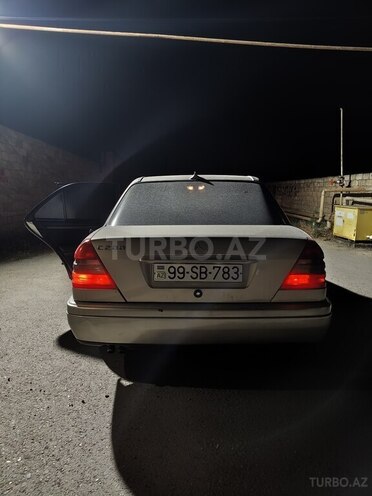 Mercedes C 200-4