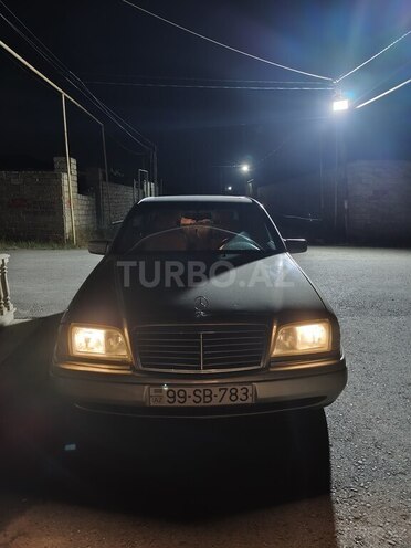 Mercedes C 200-2