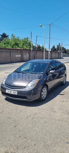 Toyota Prius-13