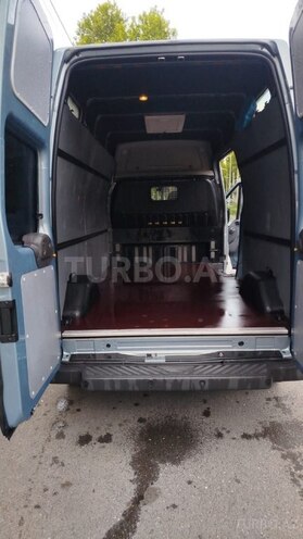 Ford Transit-4
