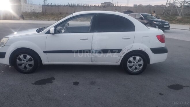 Kia Pride-2