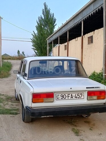 LADA (VAZ) 2107-2