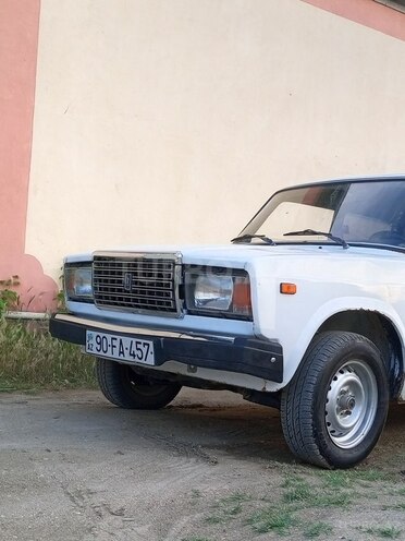 LADA (VAZ) 2107-1