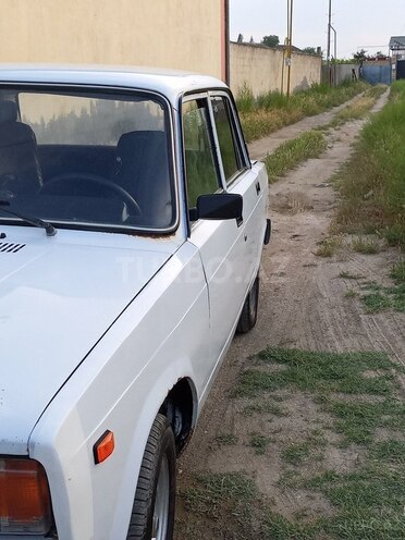 LADA (VAZ) 2107-4