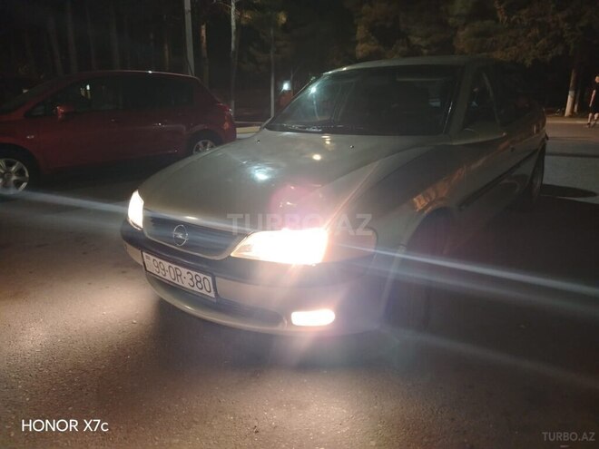 Opel Vectra-7