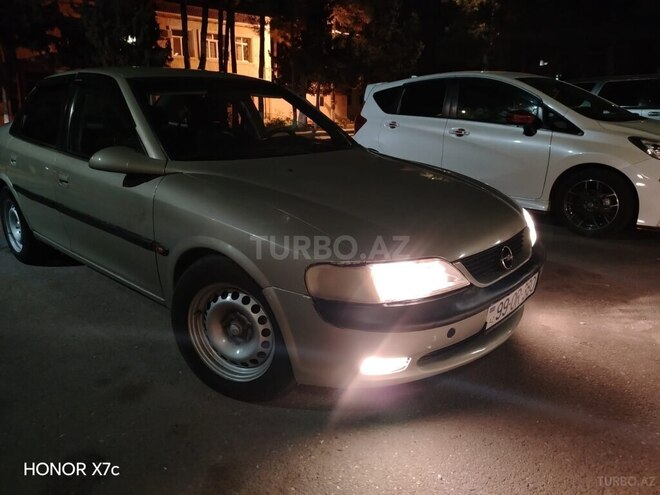 Opel Vectra-3