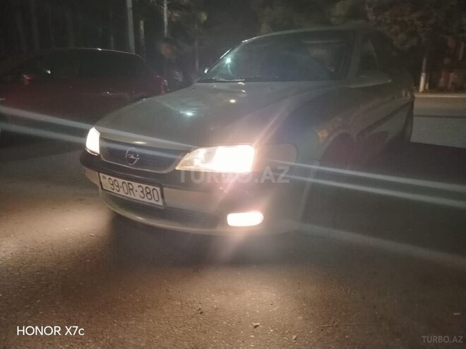 Opel Vectra-2