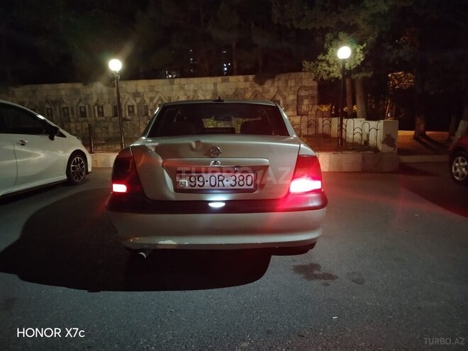 Opel Vectra-17
