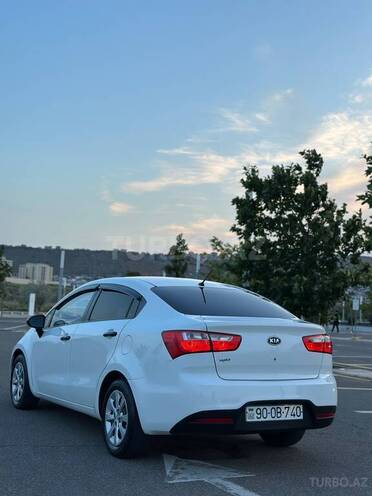 Kia Rio-5