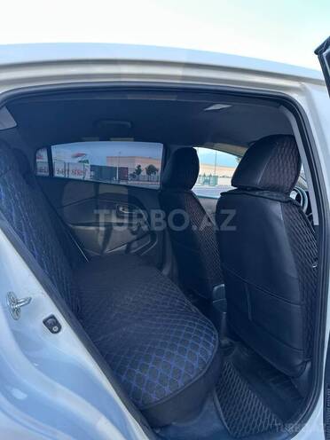 Kia Rio-6