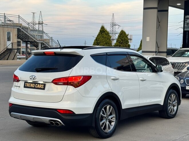 Hyundai Santa Fe-12