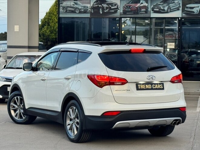 Hyundai Santa Fe-15