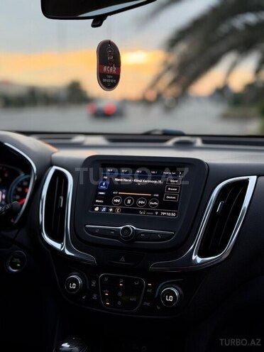 Chevrolet Equinox-7