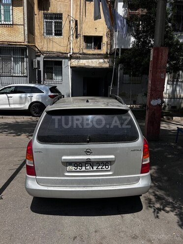 Opel Astra-3