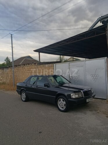 Mercedes 190-5