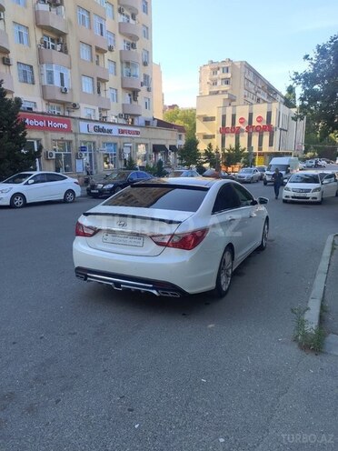 Hyundai Sonata-3