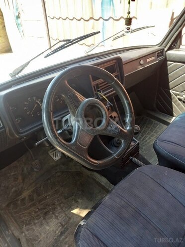 LADA (VAZ) 2107-4
