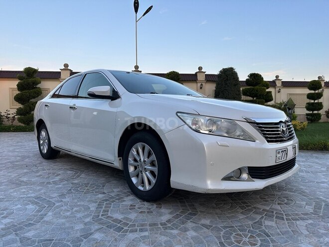 Toyota Camry-4