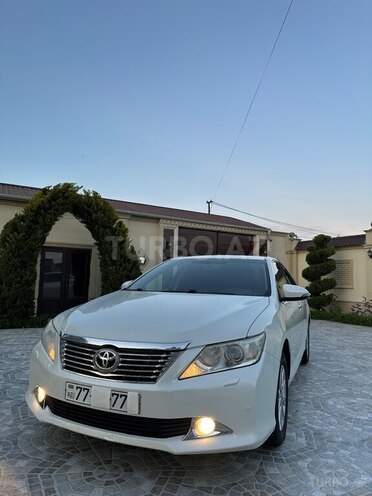 Toyota Camry-8
